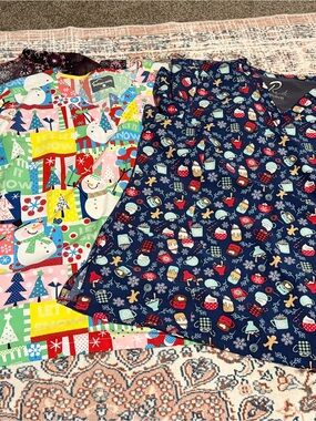 Butter-Soft Scrub Tops-Holiday Print